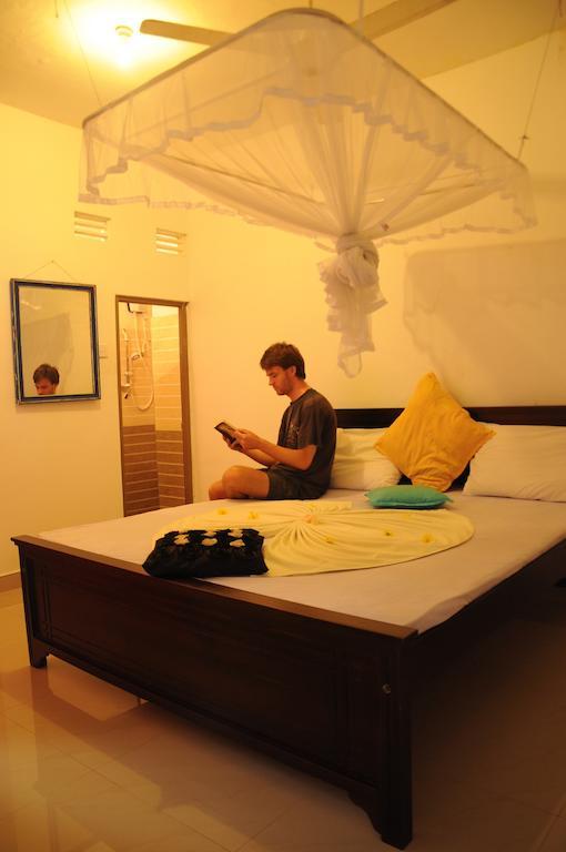 גאלה Thenu Rest Guest House מראה חיצוני תמונה
